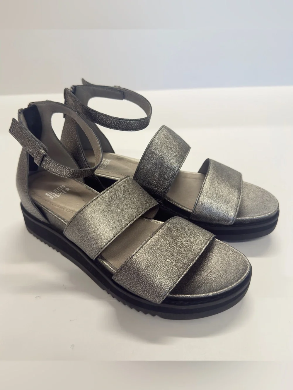 Eileen Fisher Keno Metallic Silver Platform Sandal Size 7
